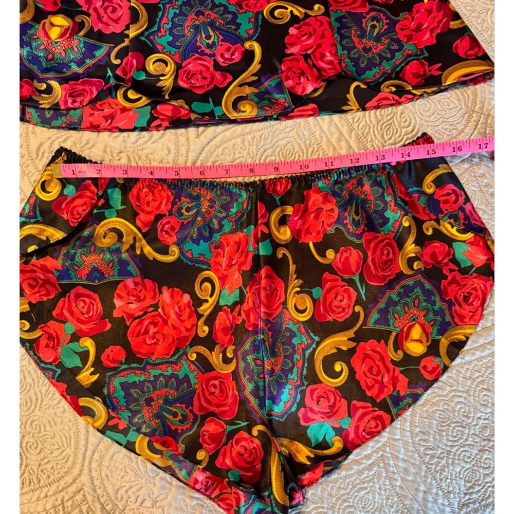 Lingerie Cacique matching camisole and short set in vibrant red floral design